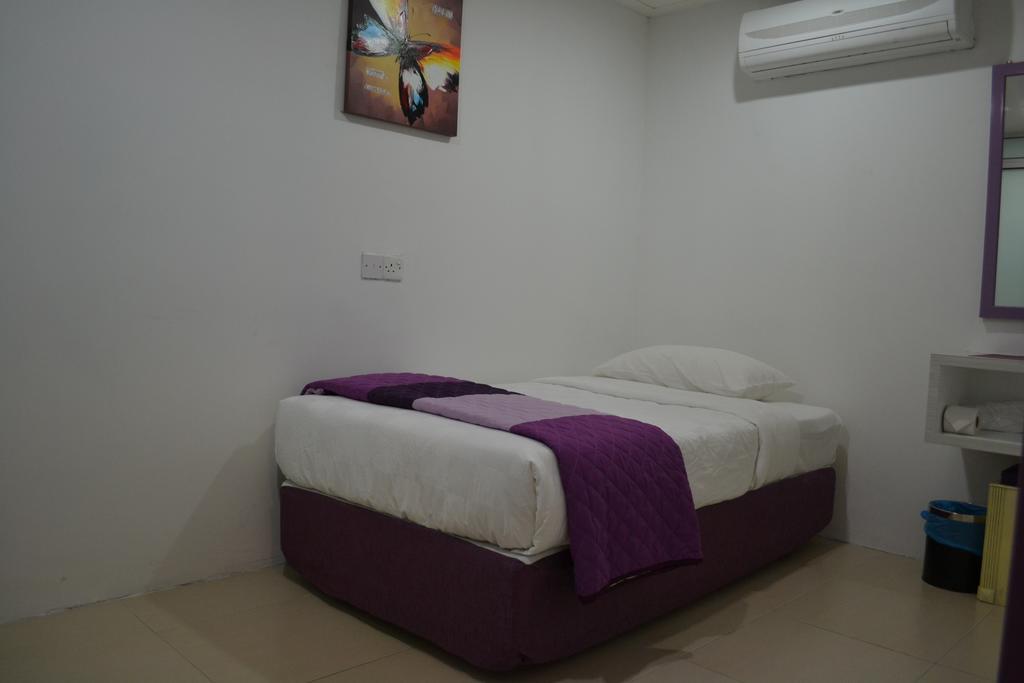 Lavender Hotel Teluk Intan Cameră foto