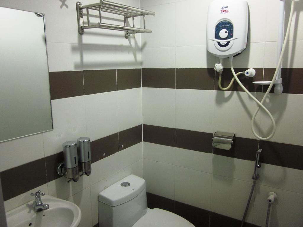 Lavender Hotel Teluk Intan Cameră foto